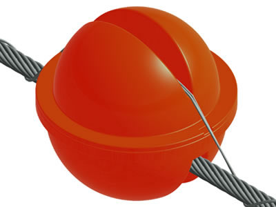 The picture shows an orange warning sphere on the conductor.